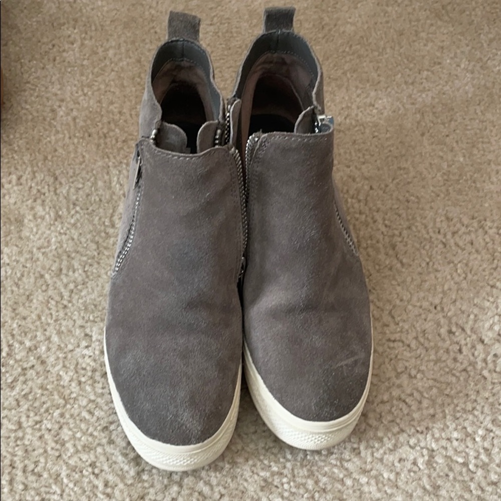 Wedgie Sneaker